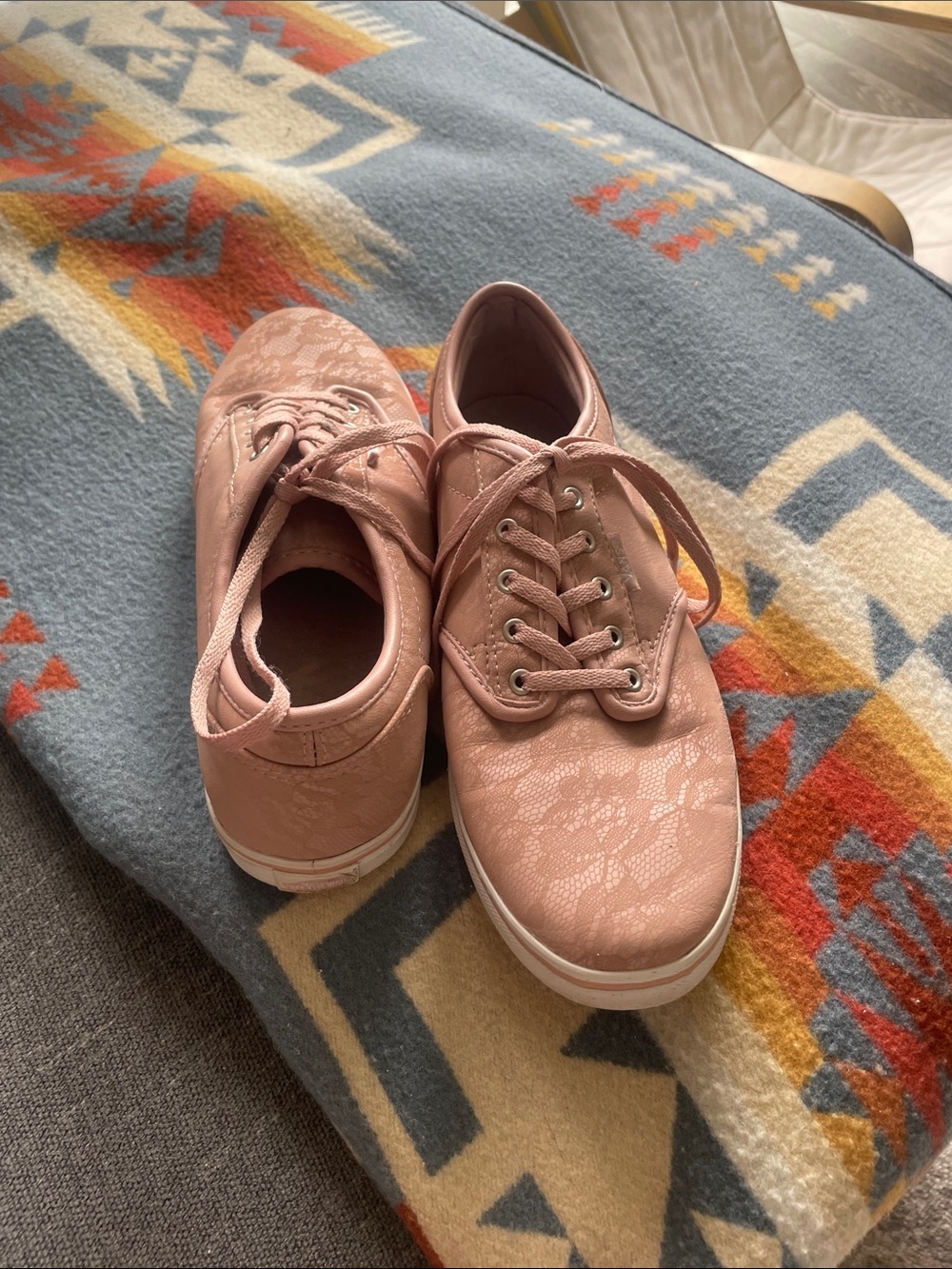 Vans Women’s Pink Lace Leather Shoes